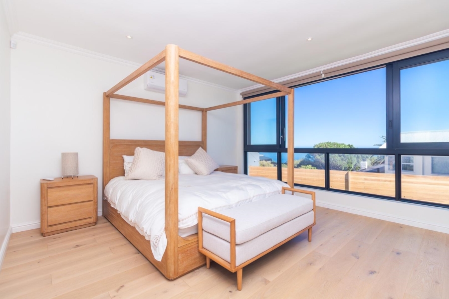 4 Bedroom Property for Sale in Camps Bay Western Cape